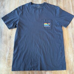 Vineyard vines pride tee